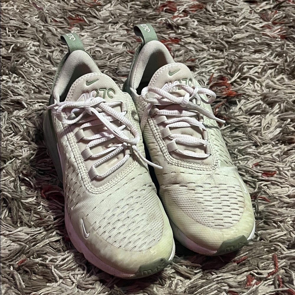 Nike Women's White and Green Sneakers